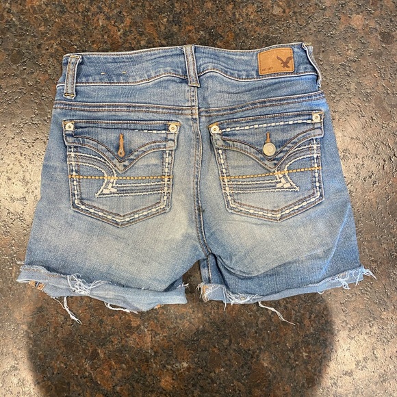 American Eagle shorts - Picture 2 of 3